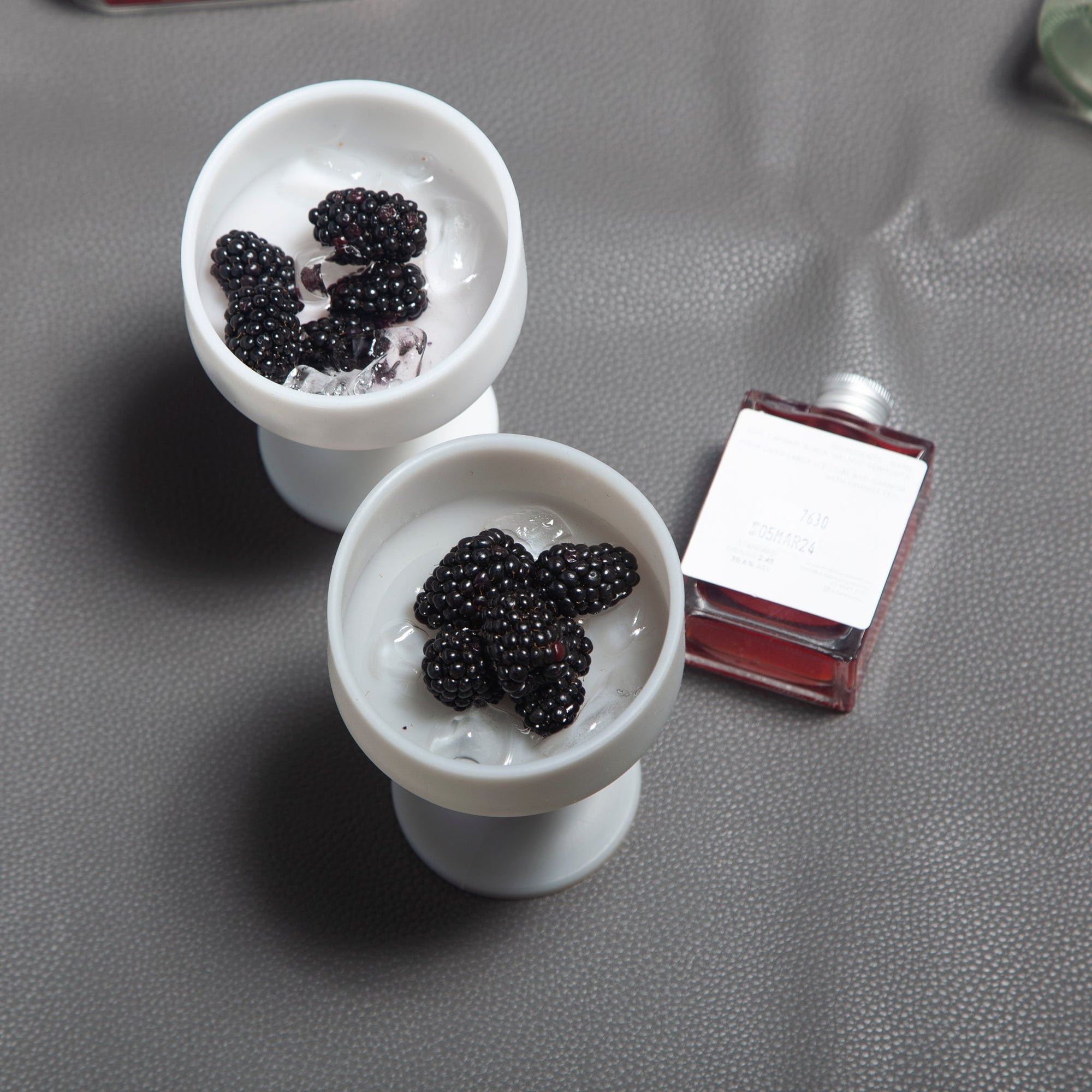 blanc + dove | mecc | silicone unbreakable cocktail glasses - porter green | style + sustainability