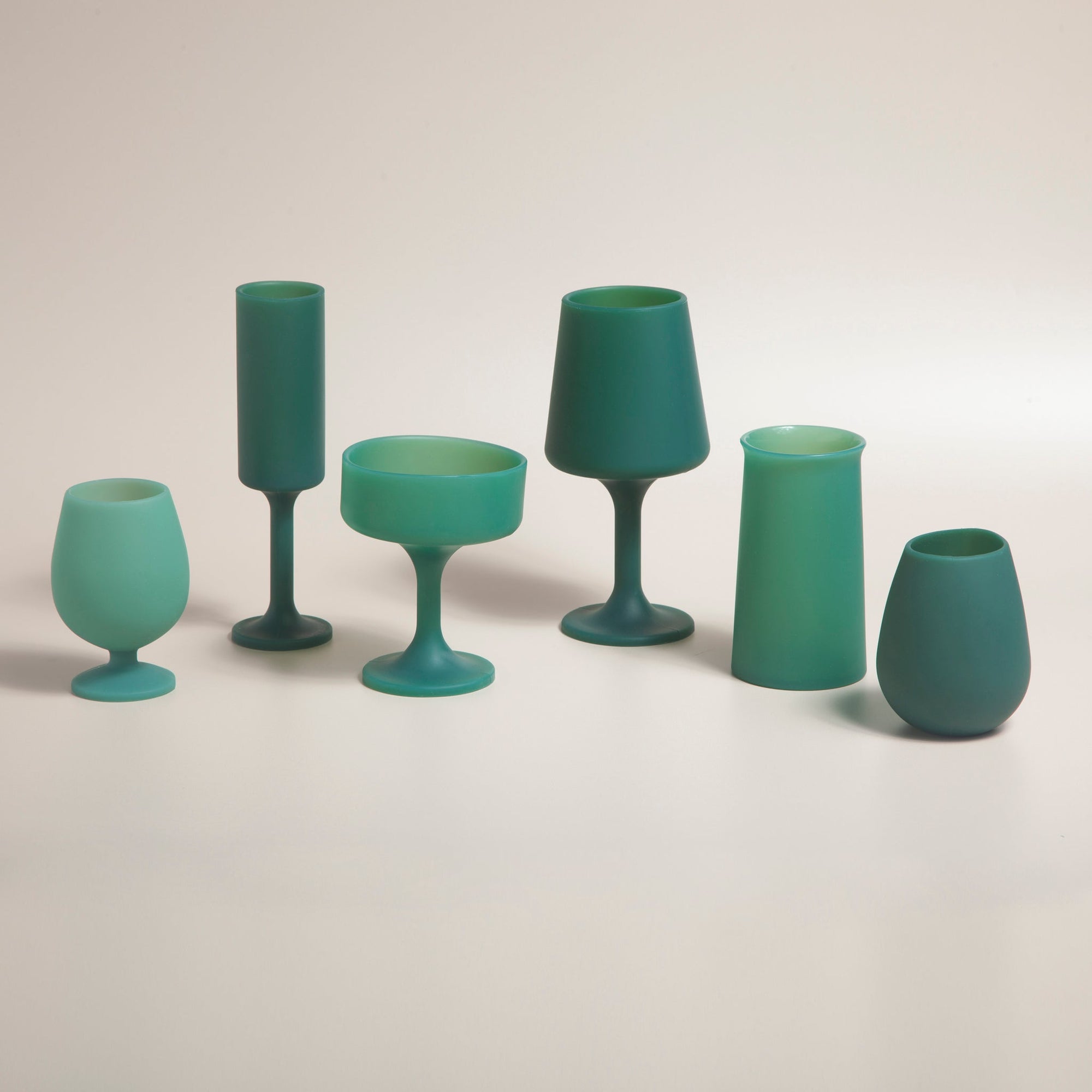 holiday mistletoe | fegg | silicone unbreakable glasses - porter green | style + sustainability