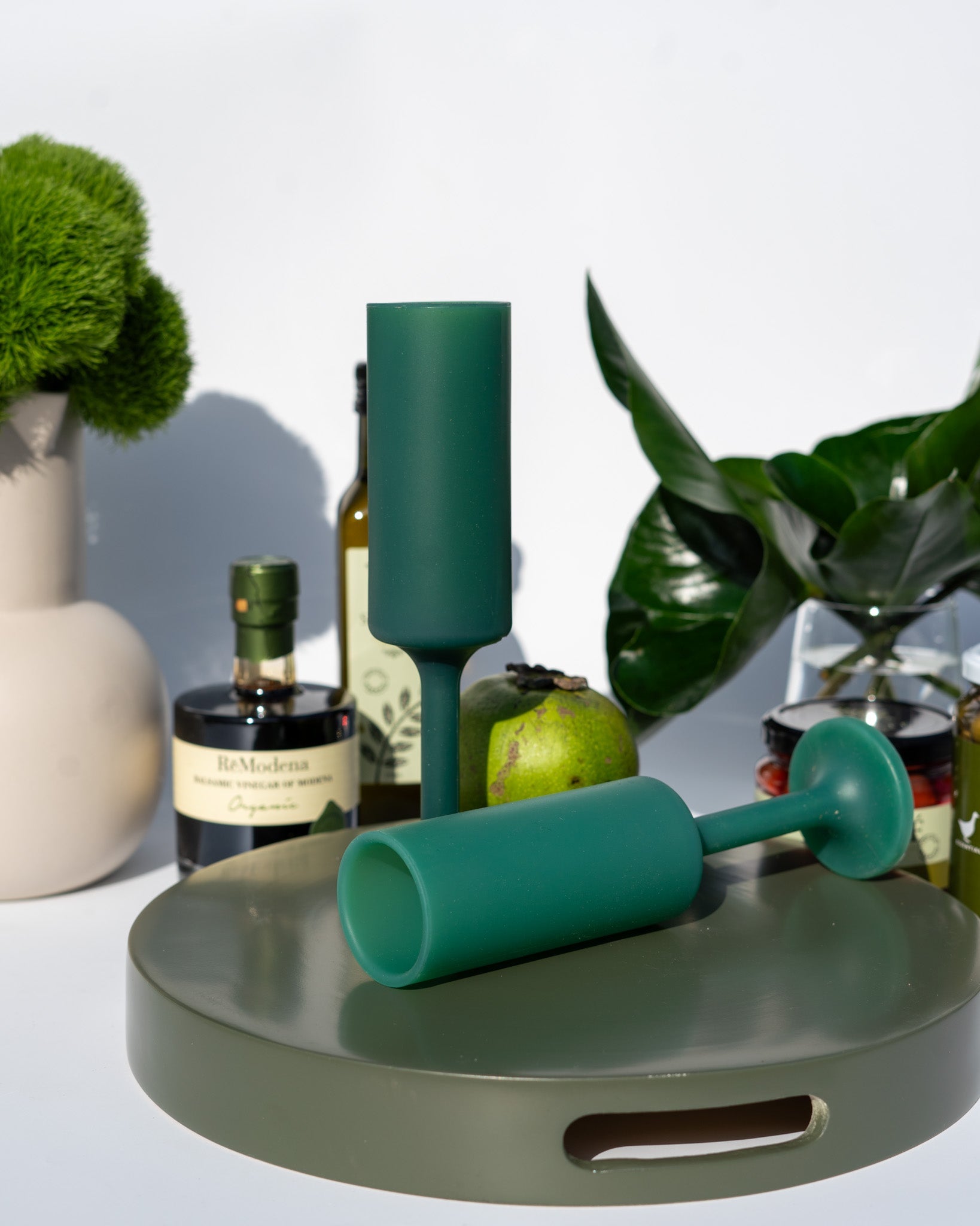 holiday mistletoe | seff | silicone unbreakable champagne flute - porter green | style + sustainability
