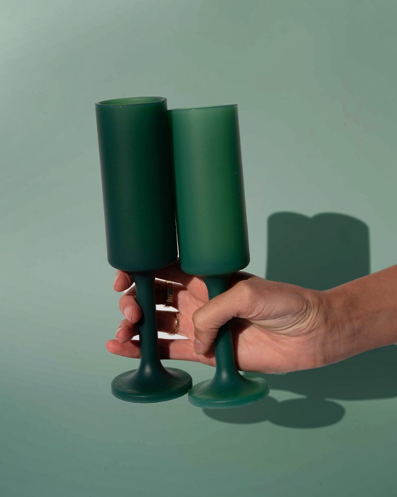 holiday mistletoe | seff | silicone unbreakable champagne flute - porter green | style + sustainability