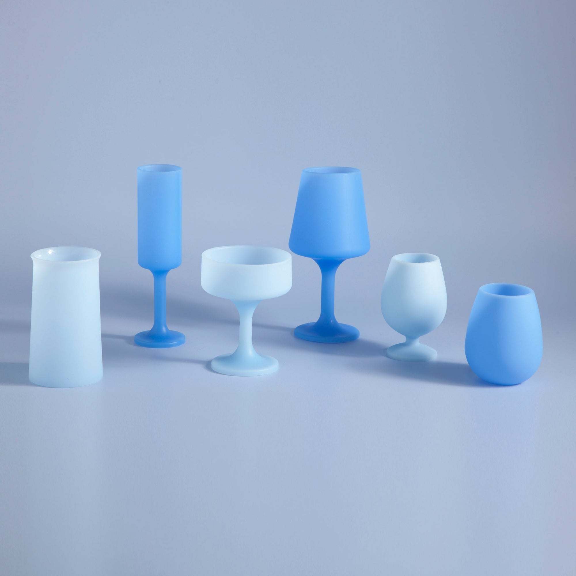 sky + kingfisher | mecc | silicone unbreakable cocktail glasses - porter green | style + sustainability