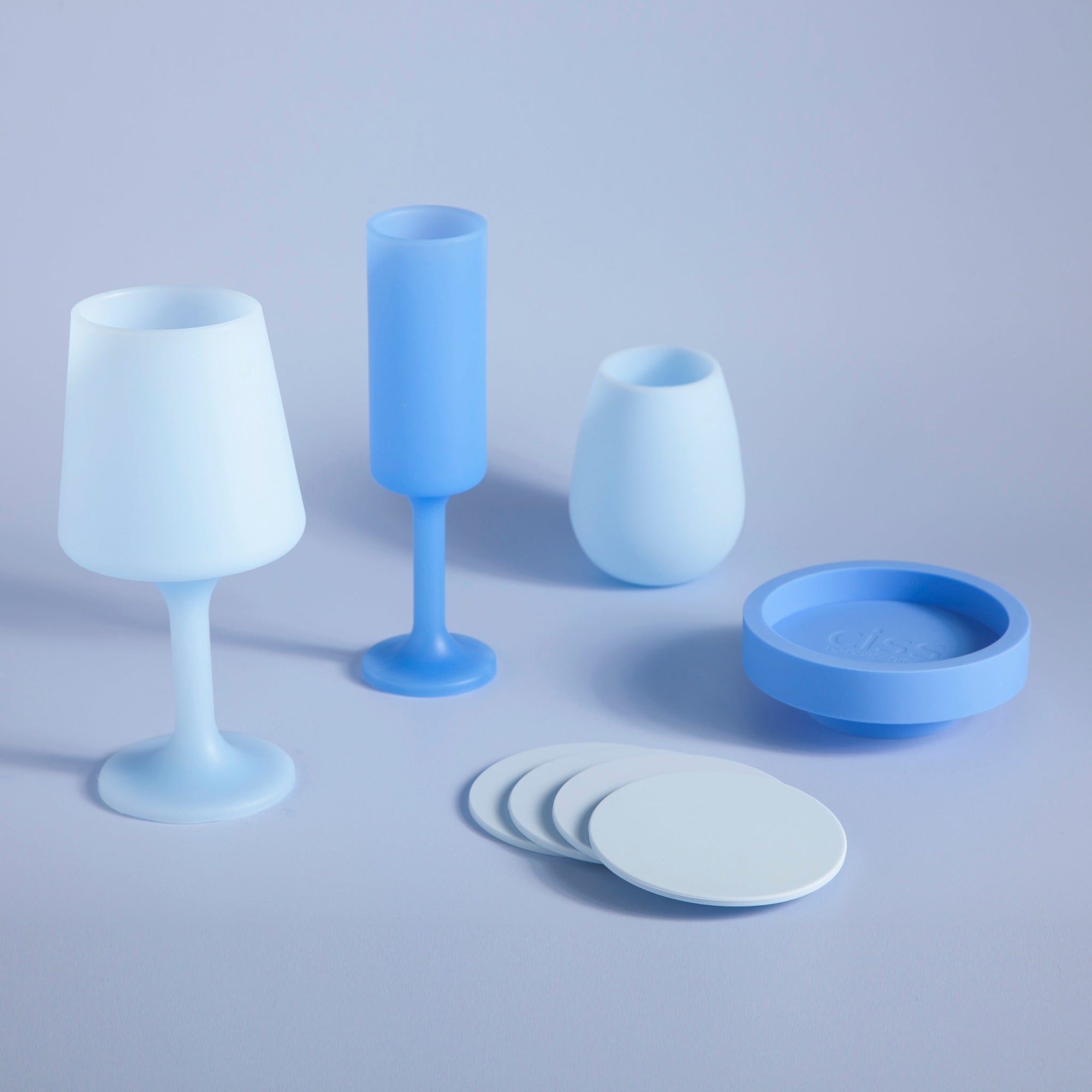 sky + kingfisher | swepp | silicone unbreakable wine glasses - porter green | style + sustainability