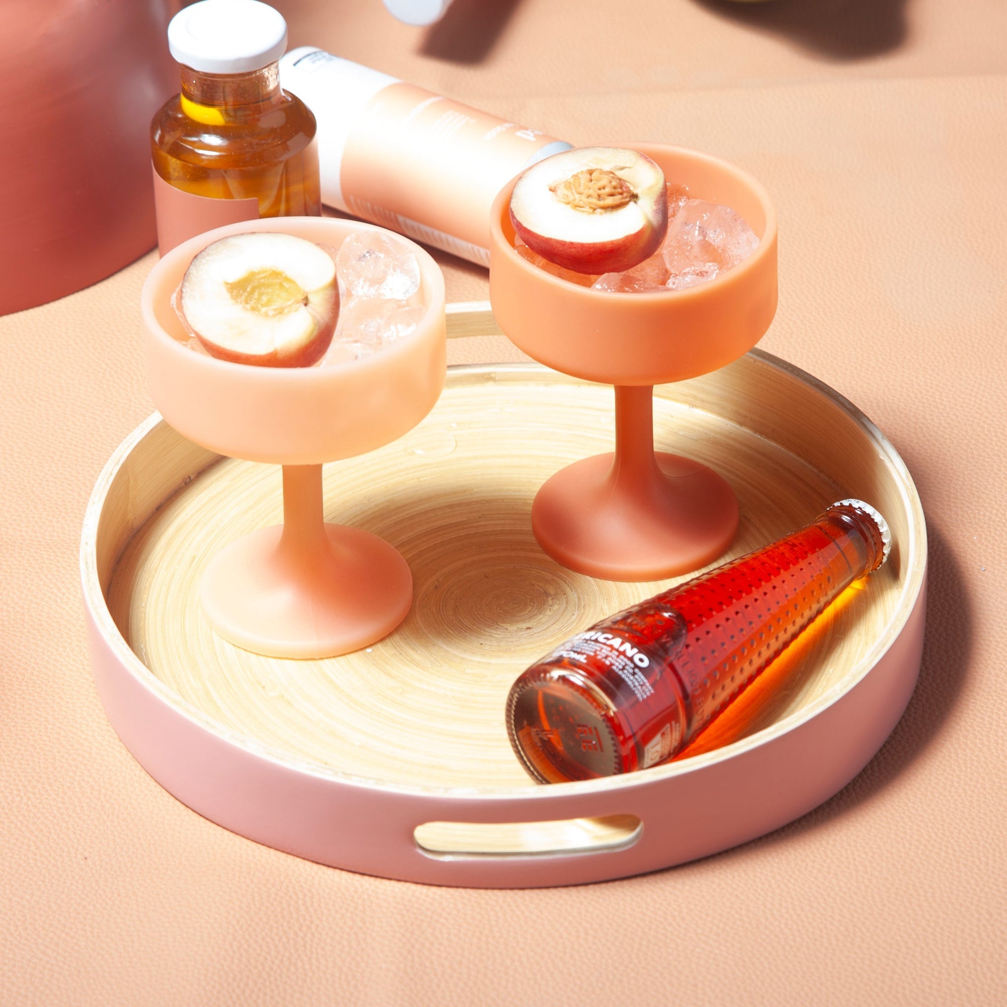 terra + peach | mecc | silicone unbreakable cocktail glasses - porter green | style + sustainability