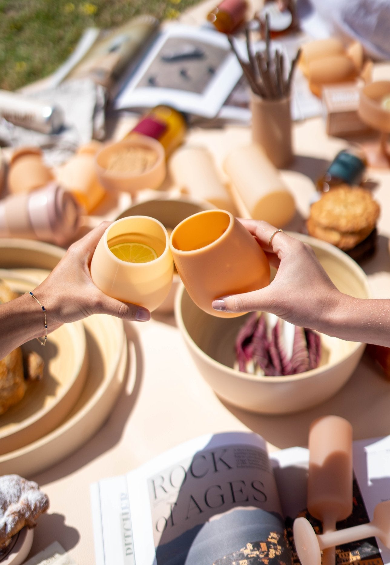 wheat + oat | fegg | silicone unbreakable glasses - porter green | style + sustainability